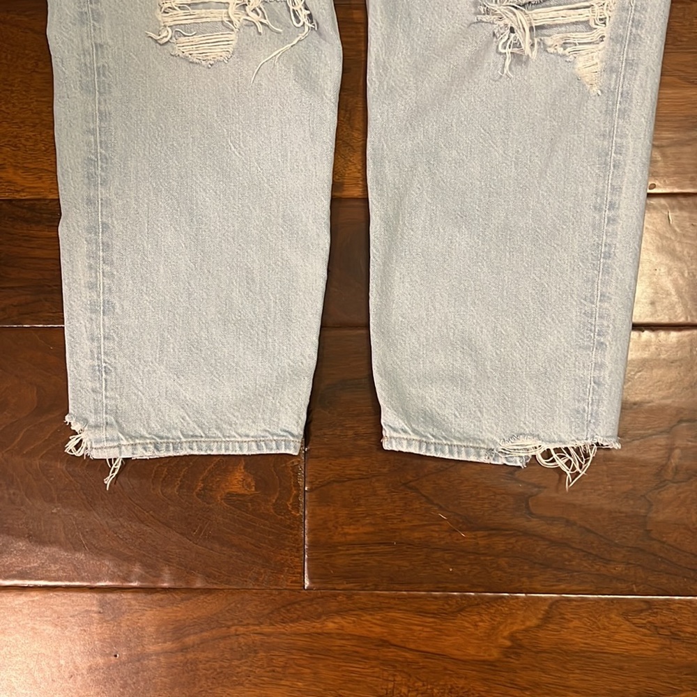 American Eagle Distressed Mom Jean - Picture 4 of 10